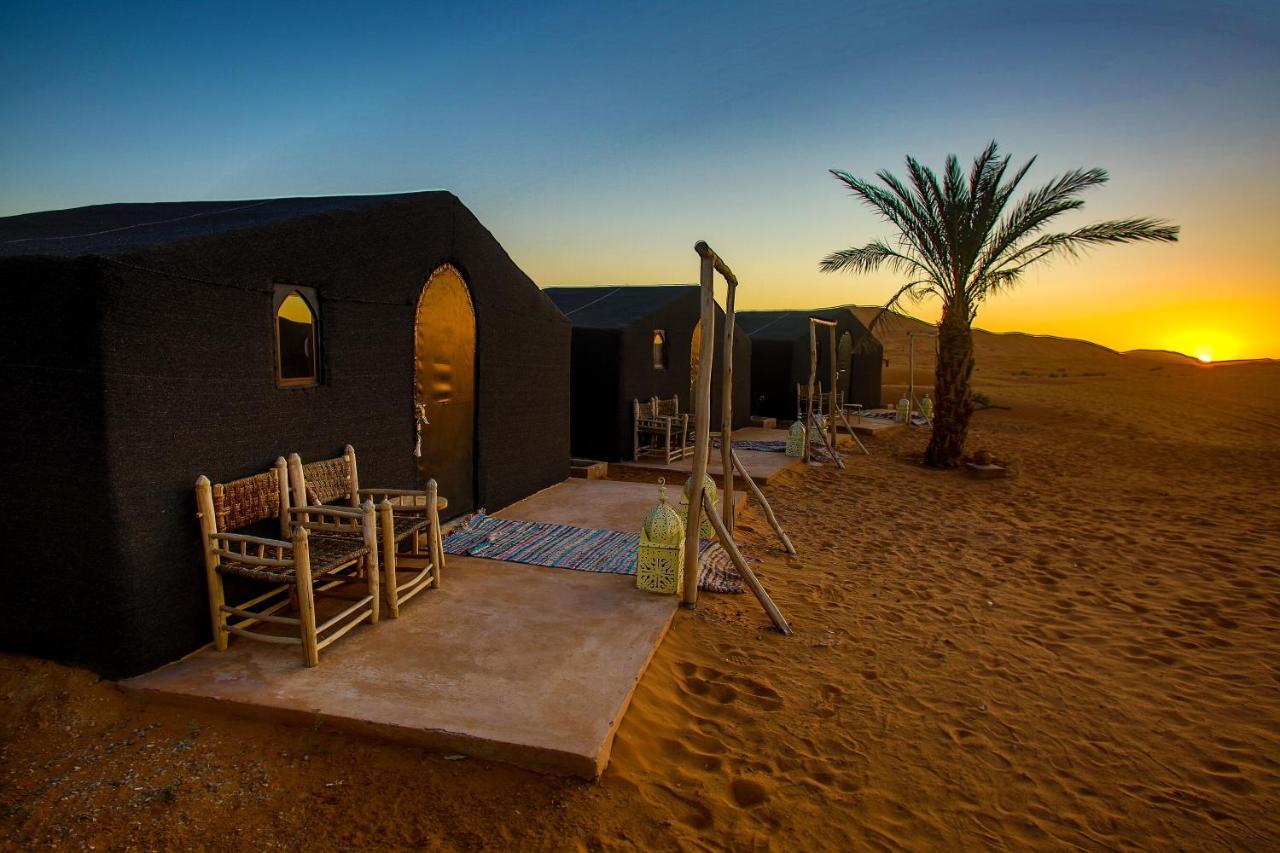 מרזאוגה Madu Luxury Desert Camp מראה חיצוני תמונה